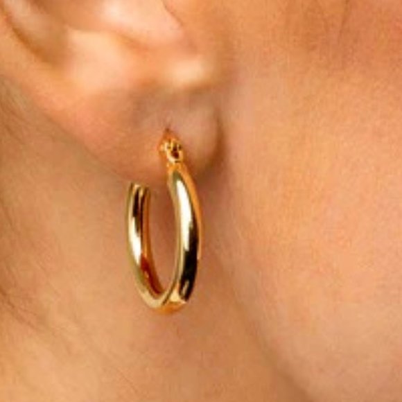 LOVISA Contemporary 14KT GP Hoop Earrings**NEW! - Picture 2 of 4